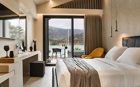 Canale Hotel & Suites